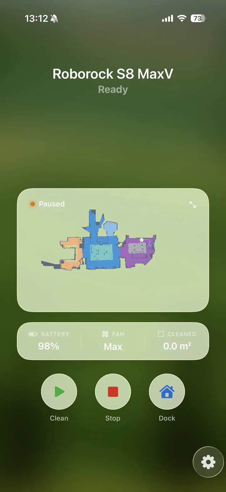 Roborock S8 MaxV control page with live map, battery, and Clean, Stop, and Dock buttons